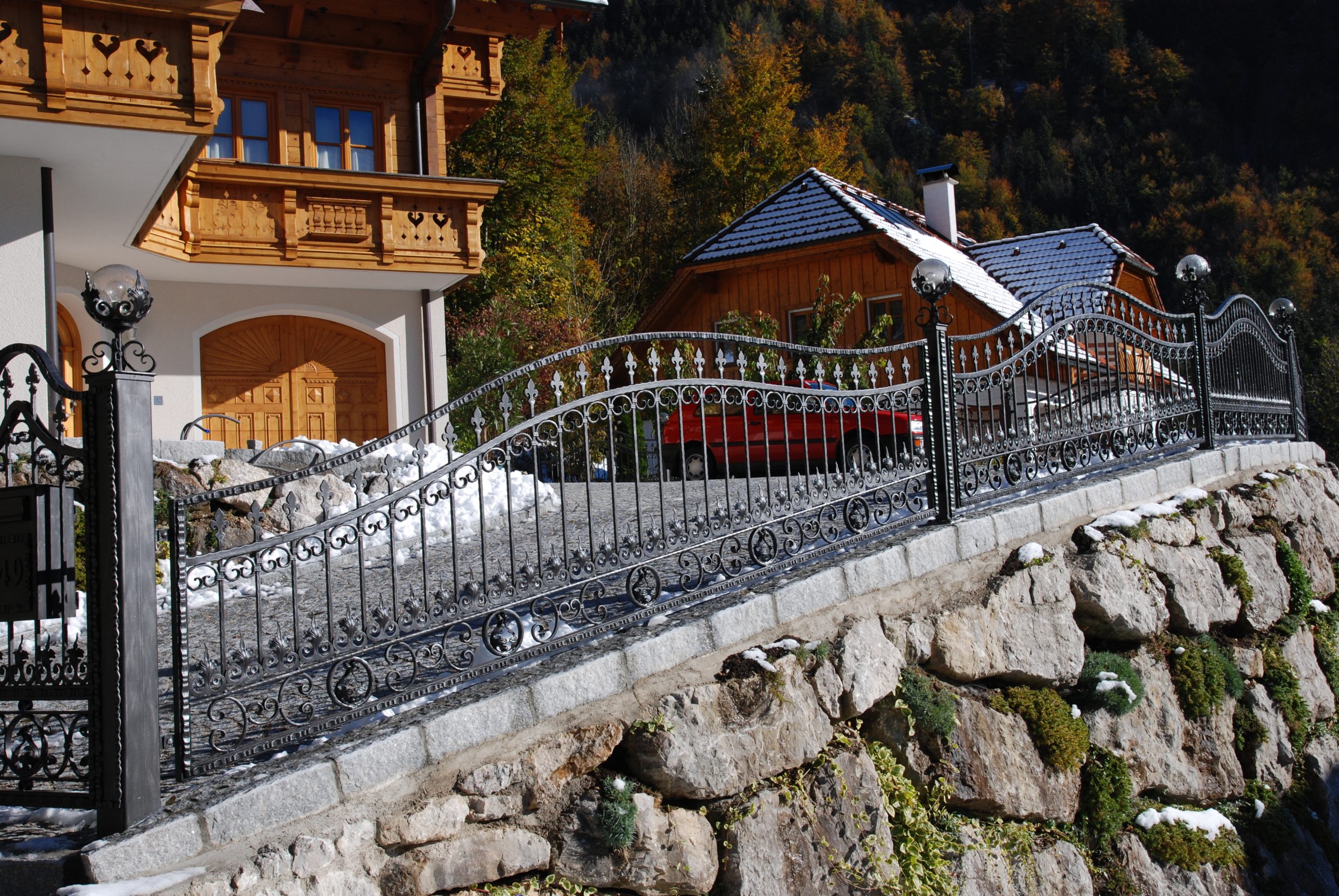 28815085-kunstschmiede-panzenboeck-firmengebaeude-th